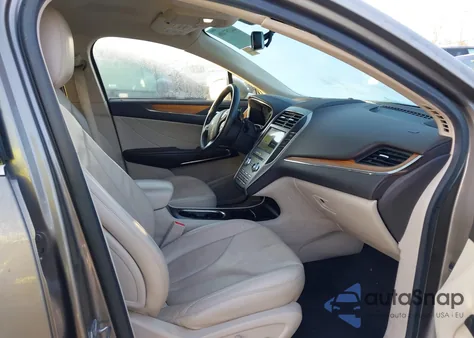 2017 Lincoln Mkc Select z USA, uszkodzony, nr VIN 5LMCJ2D96HUL20368